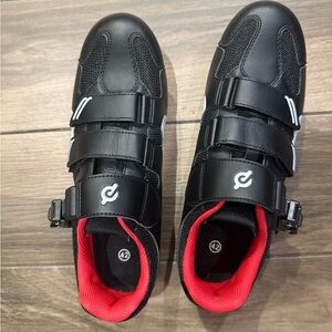 Peloton Black Cycling Shoes size 42. men’s 9, women’s 11